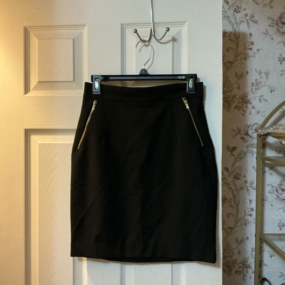 H&M Black Pencil Skirt with Gold Zipper Details